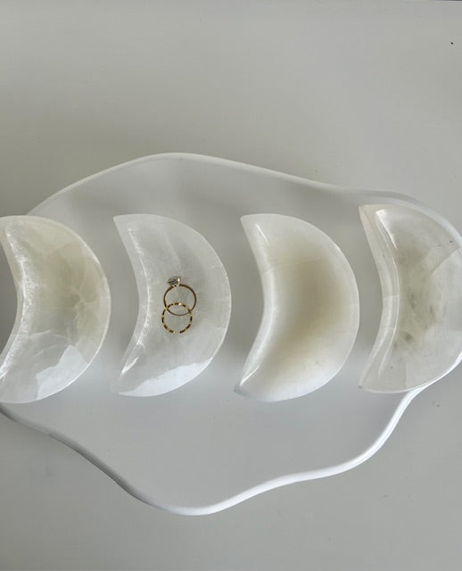 Selenite Moon Bowl - 290g
