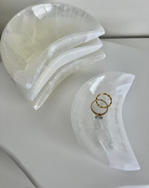Selenite Moon Bowl - 290g