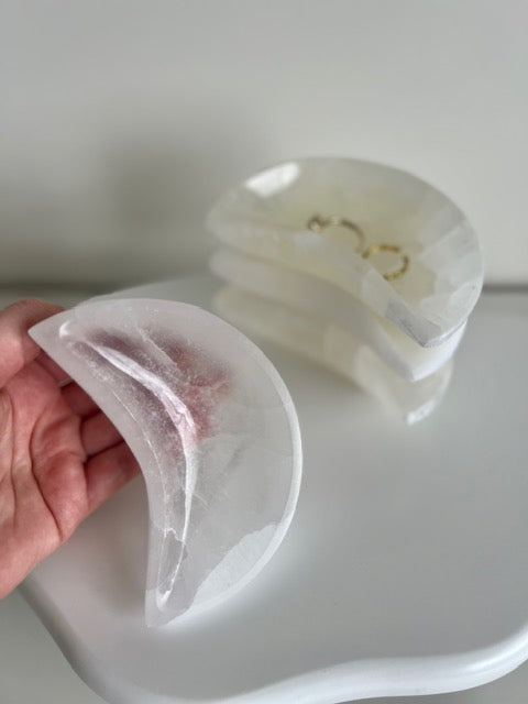 Selenite Moon Bowl - 290g