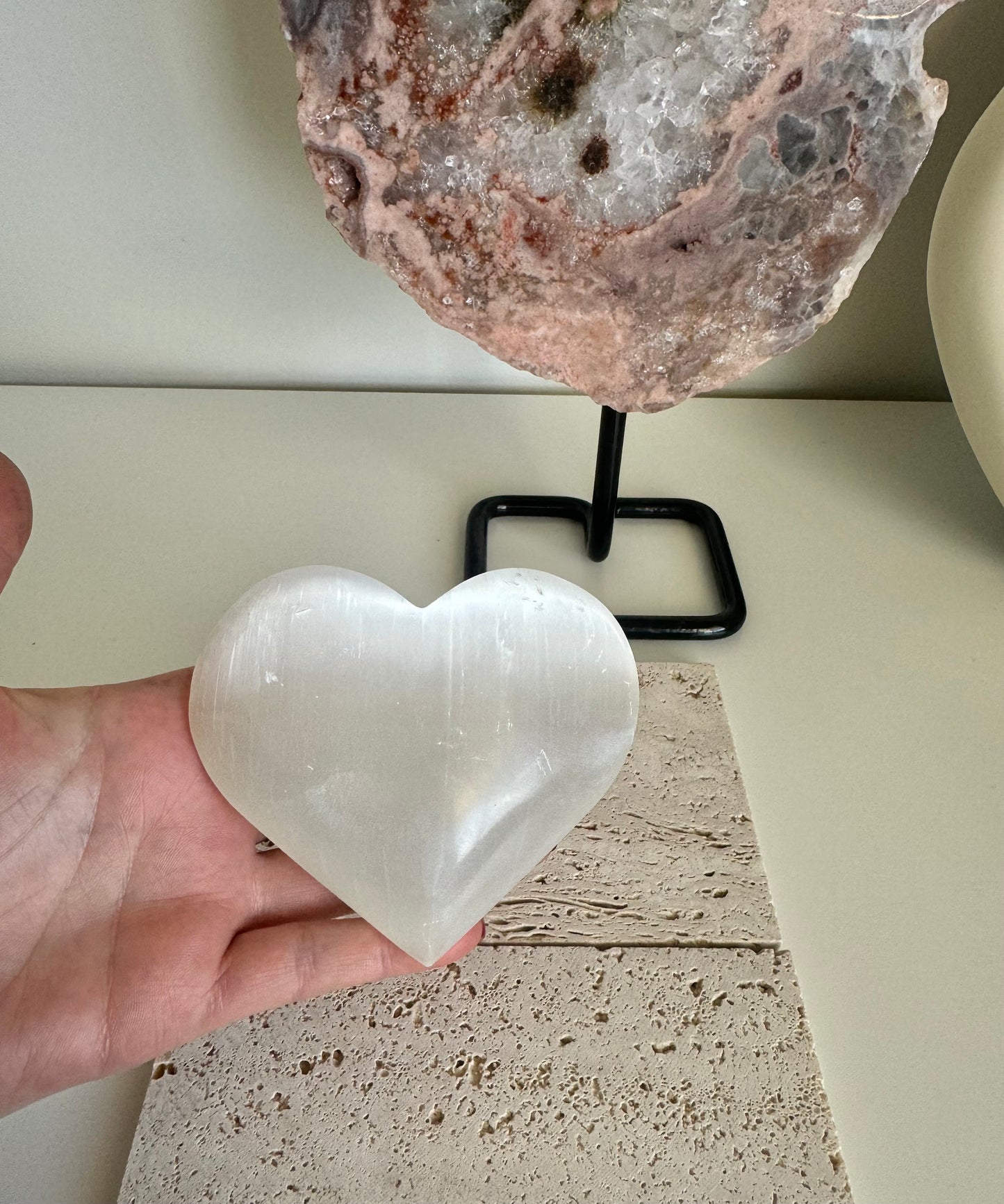 Selenite Heart palm stone - 73g