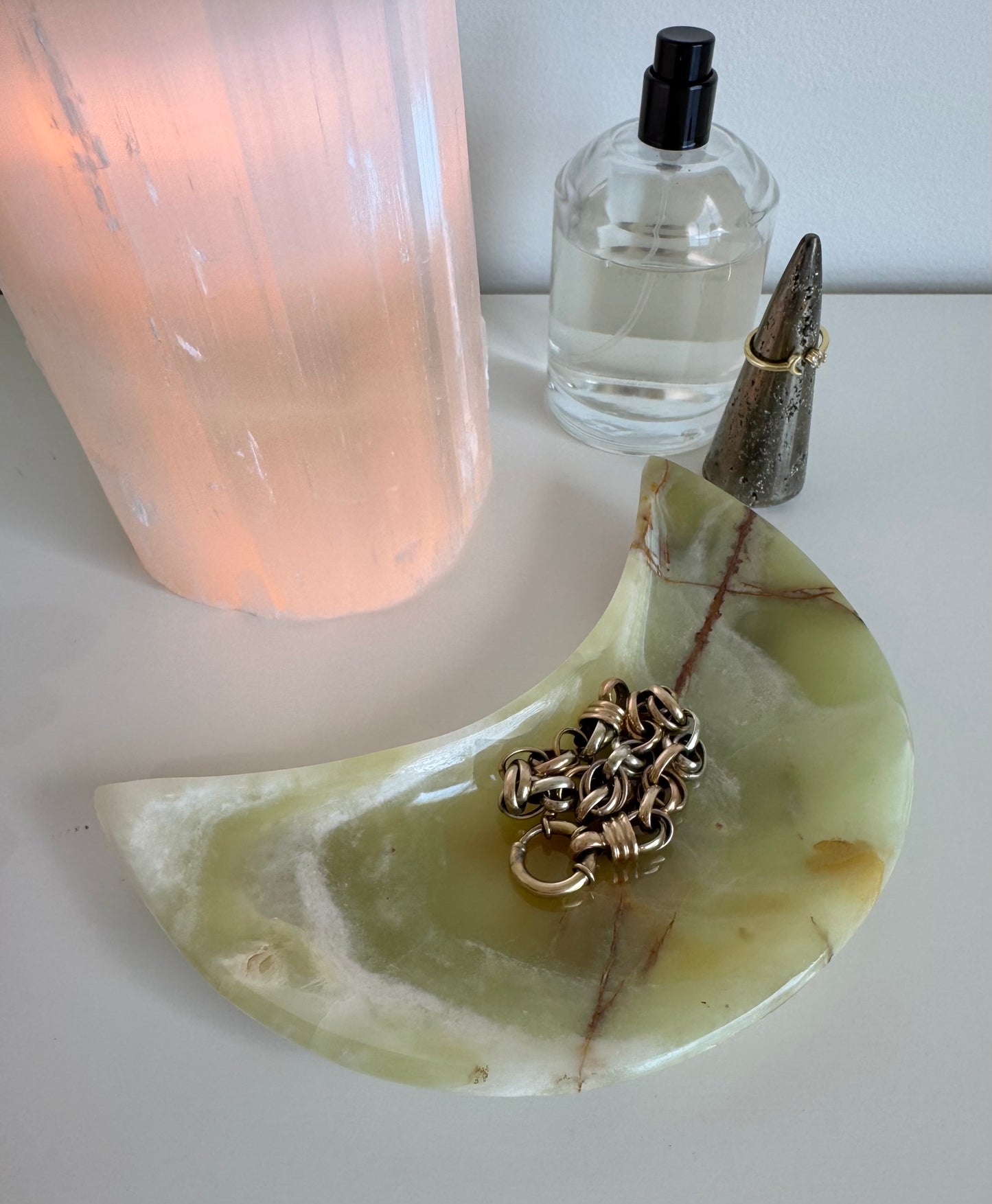Onyx Moon Dish - 324g