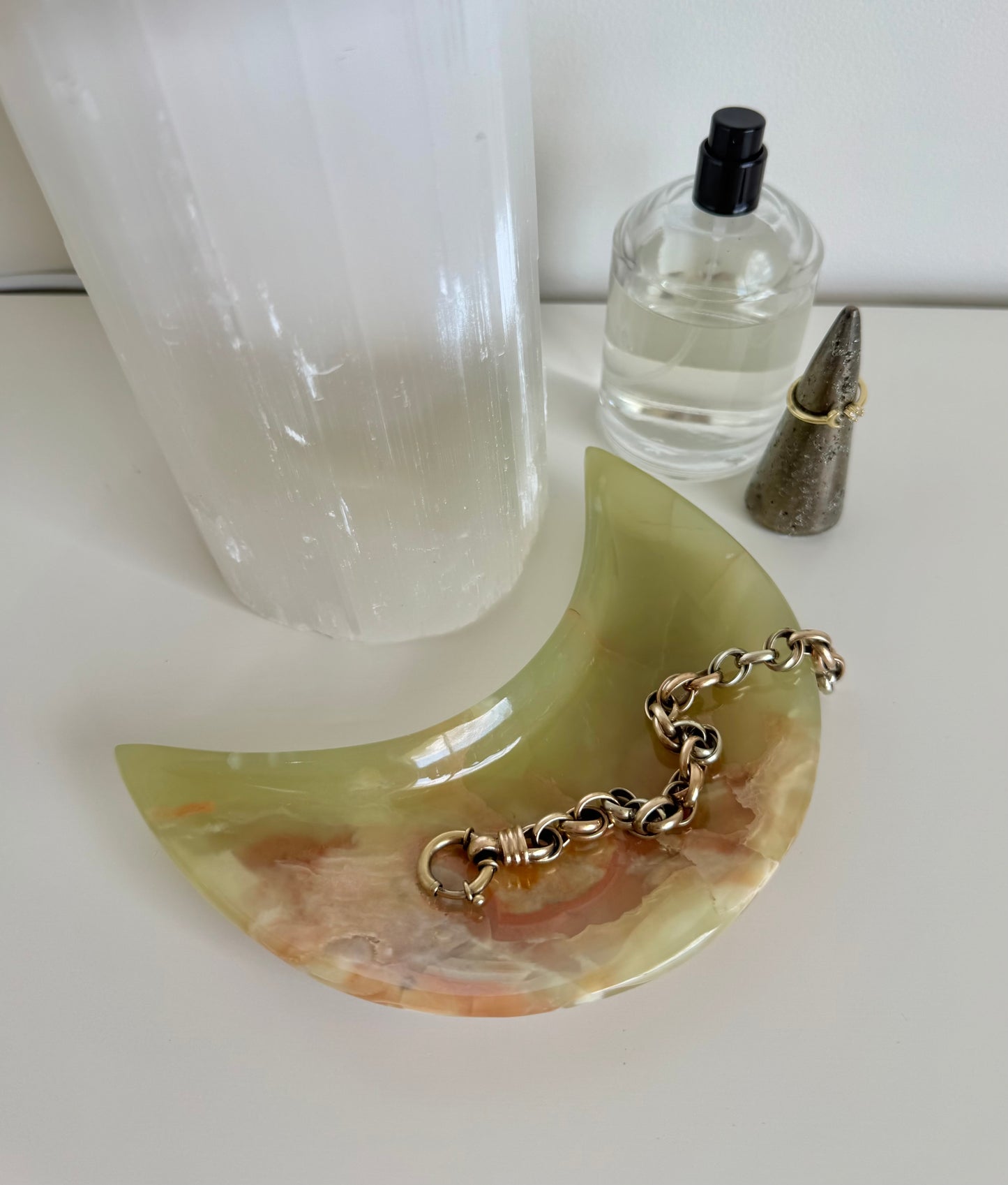 Onyx Moon Dish - 318g