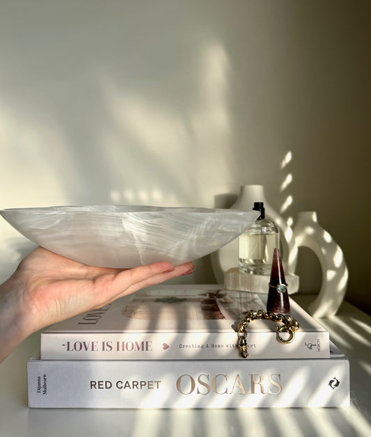 Calcite Bowl- Scalloped