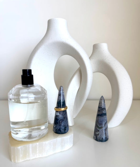 Ring Holder - Moss agate crystal