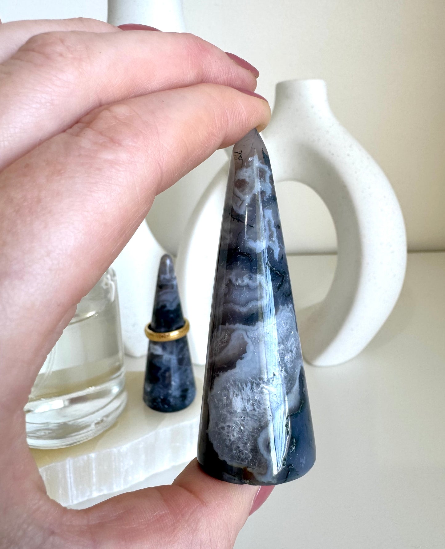 Ring Holder - Moss agate crystal