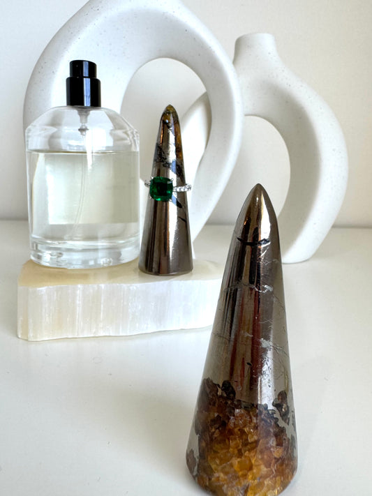 Ring Holder - Lions Gate Crystal