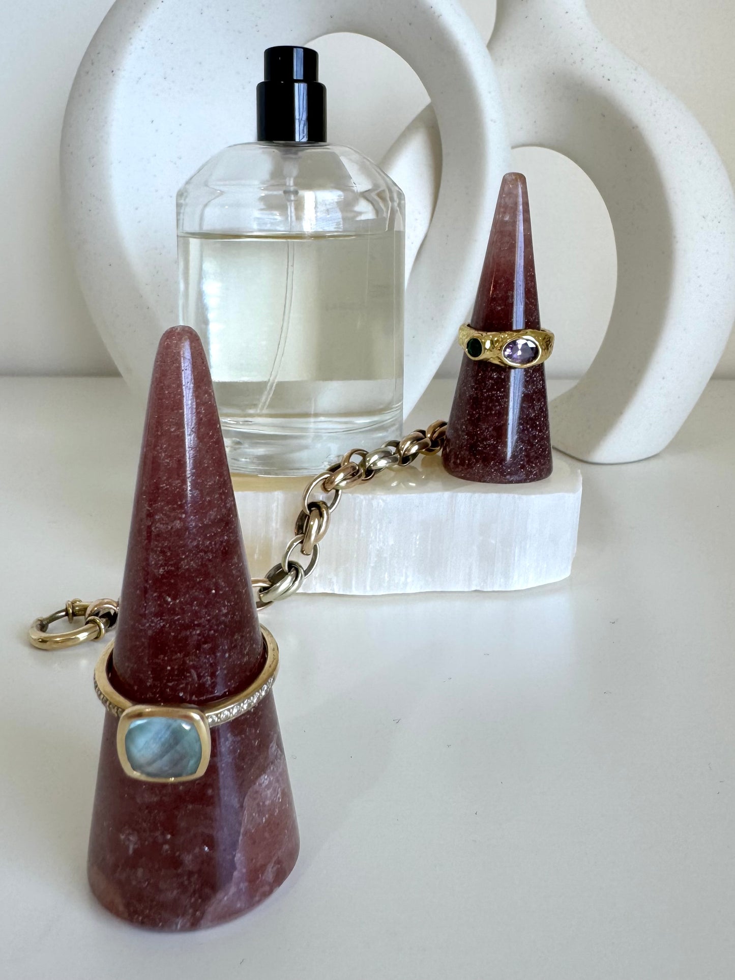Ring Holder - Tanzberry Quartz