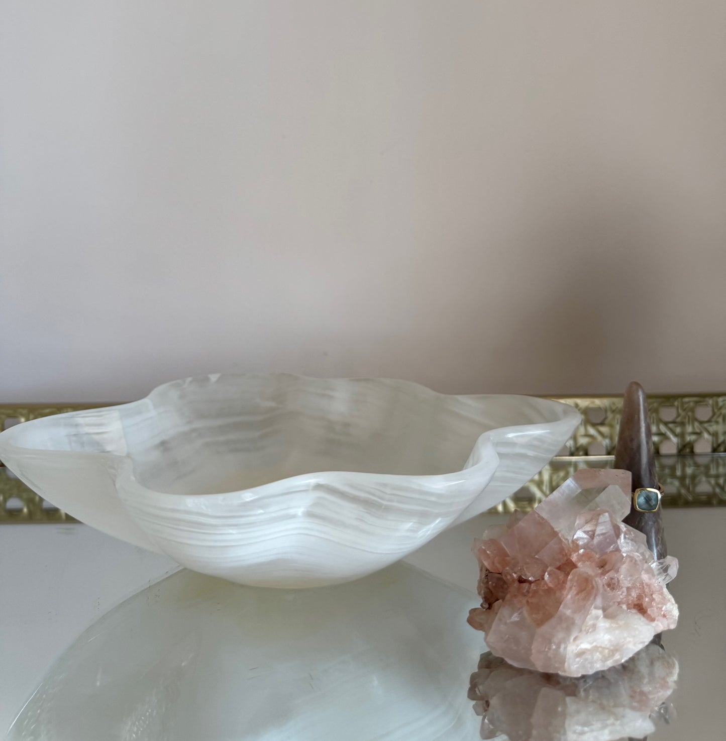 Calcite Bowl - Scalloped