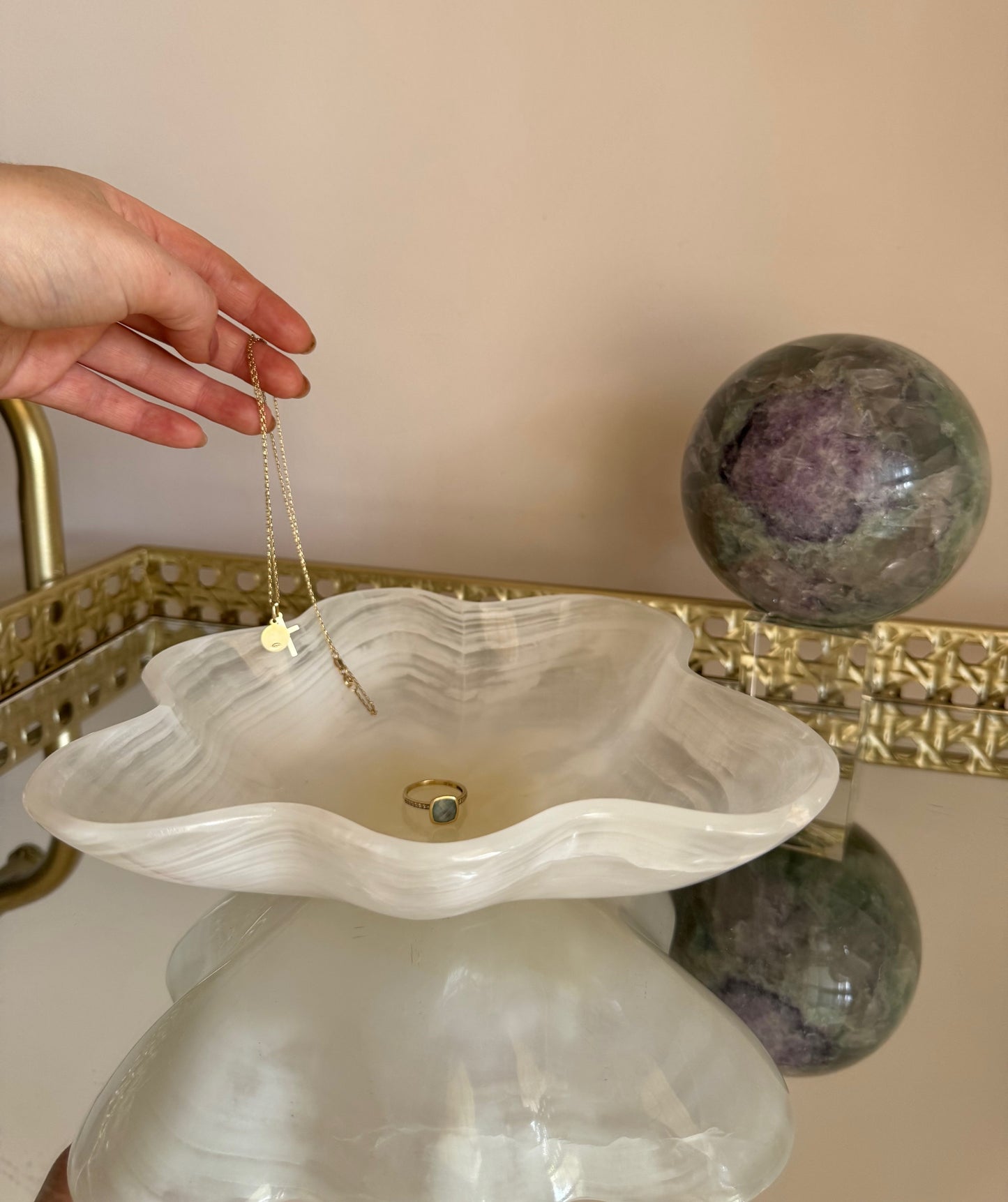 Calcite Bowl - Scalloped