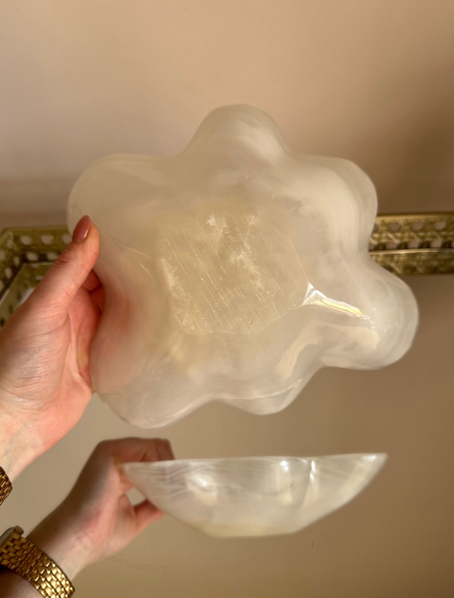 Calcite Bowl - Scalloped