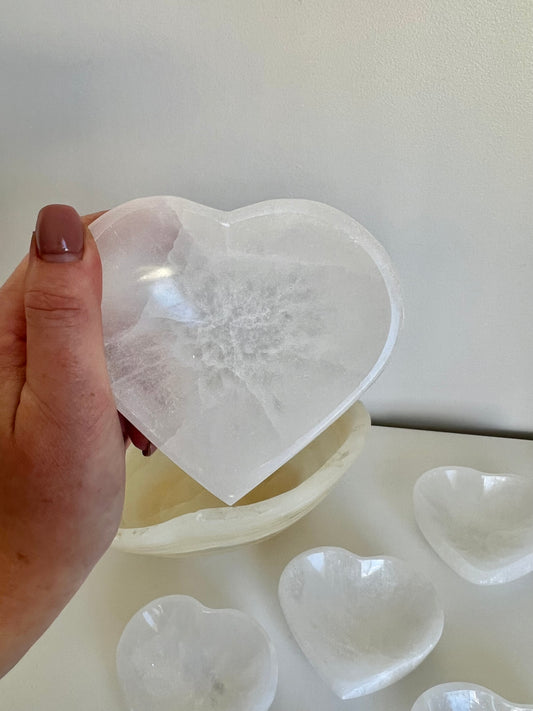 Selenite Heart Bowl - 320g
