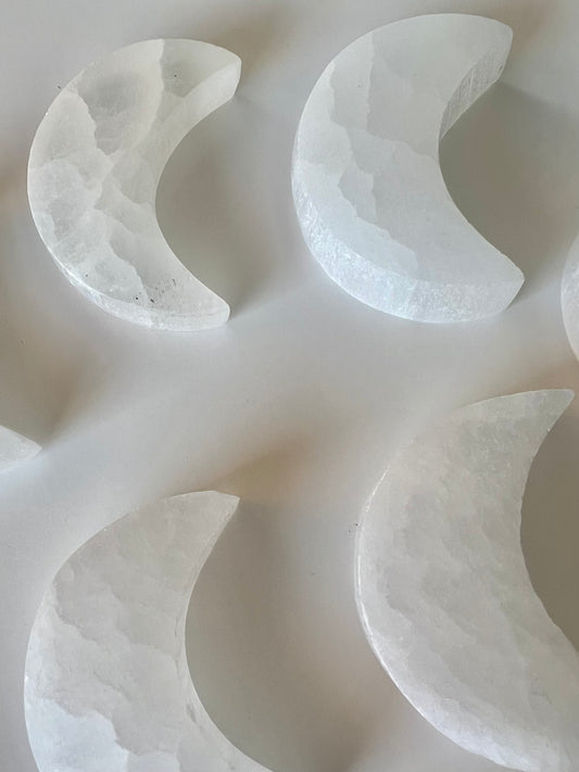 Selenite  Moon - 67g